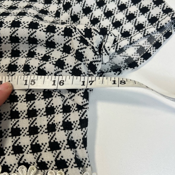 Urban Outfitters Daisy Floral Mini Dress Size Medium - Picture 8 of 16